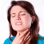 Первопричины, почему болит горло могут быть разными: вирусы, бактерии, аллергии. Сама же боль в горле является результатом воспалительного процесса...
